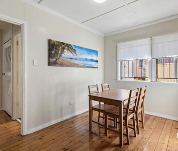 🏡 Charming 3-Bedroom Home in the Heart of Carina Heights! - Photo 1