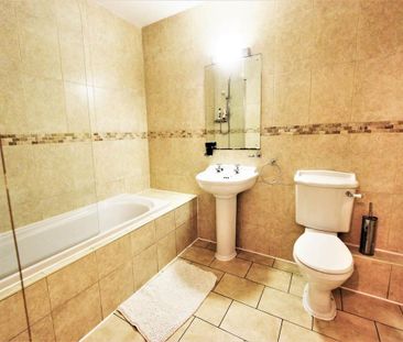 6 bedroom house to rent - Photo 2