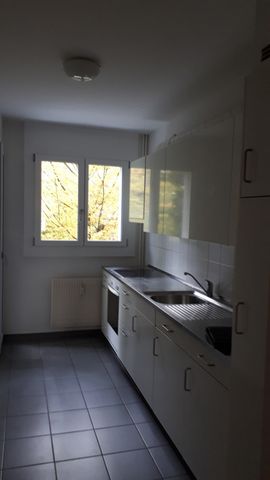 BERN OSTRING - GIACOMETTISTR. 25 A - 3.5 ZIMMERWOHNUNG IM ERDGESCHOSS - Foto 2