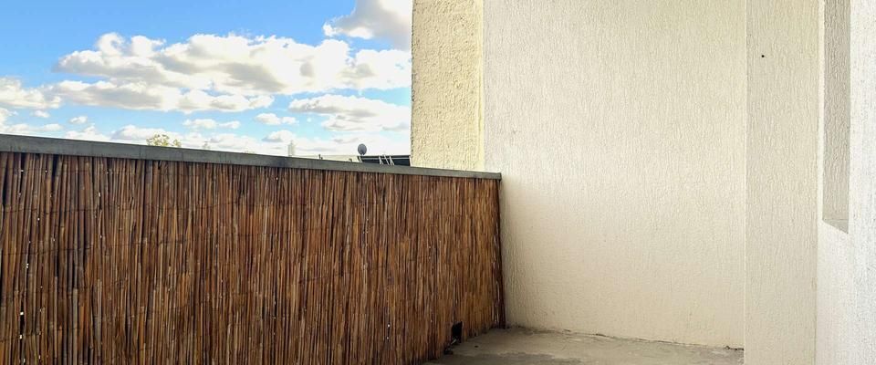 Idyllisches Wohnen in Holzhausen: 3-RW mit Balkon und Einbauküche - Photo 1