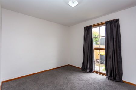 Renovated Tidy 2 bedroom unit – Linwood - Photo 5