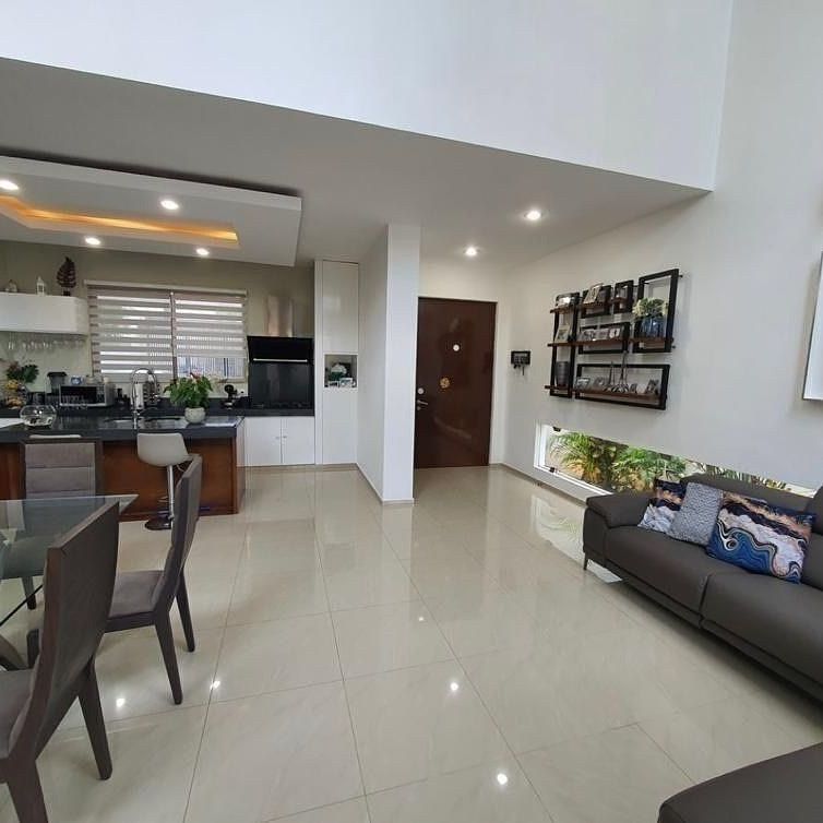 Casa con excelente ubicación en Temozón y paneles solares - Photo 1