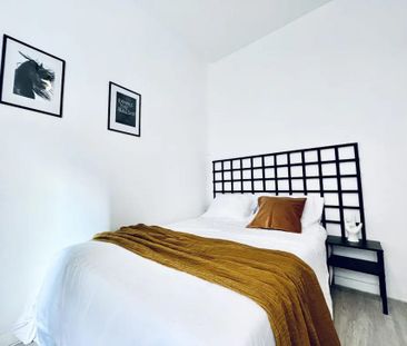 Calle del Divino Pastor, Madrid, Community of Madrid 28004 - Photo 2