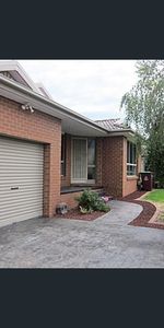 IMMACULATE 2 BDROOM UNIT - INSPECTION WILL IMPRESS! - Photo 4