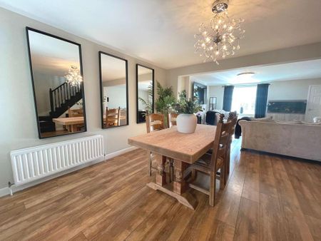 3 bedroom terraced house to rent - Photo 4