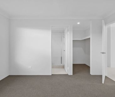 Spacious 4x2 Family Home - Landscaping and Fencing Complete 12th No... - Photo 3