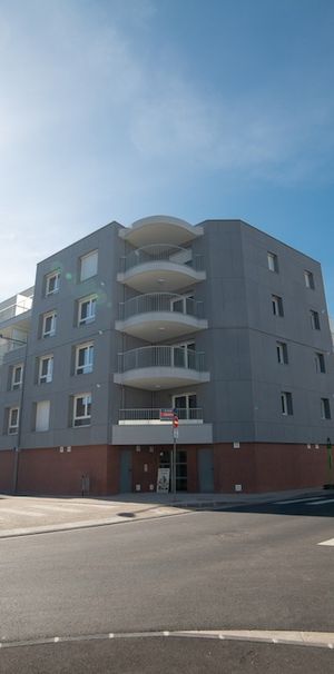 Appartement - 2 pièces - Saint-Jacques/Cézeaux - Photo 2