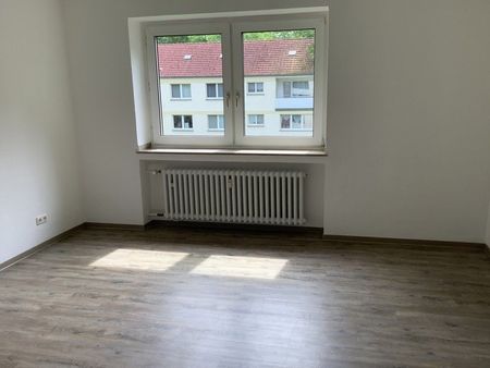 Stop! Interessante 2,5-Zimmer-Wohnung - Photo 5