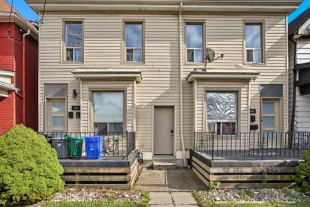 For Lease - 298 Emerald Street, Hamilton, Ontario - Photo 2