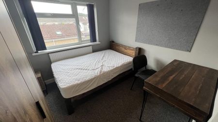 4 bedroom house share to rent - Photo 2