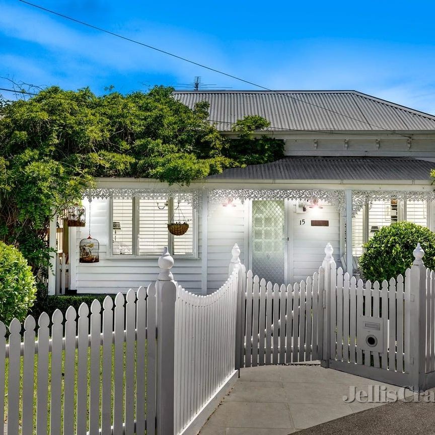 15 Clough Street, Williamstown - Photo 1