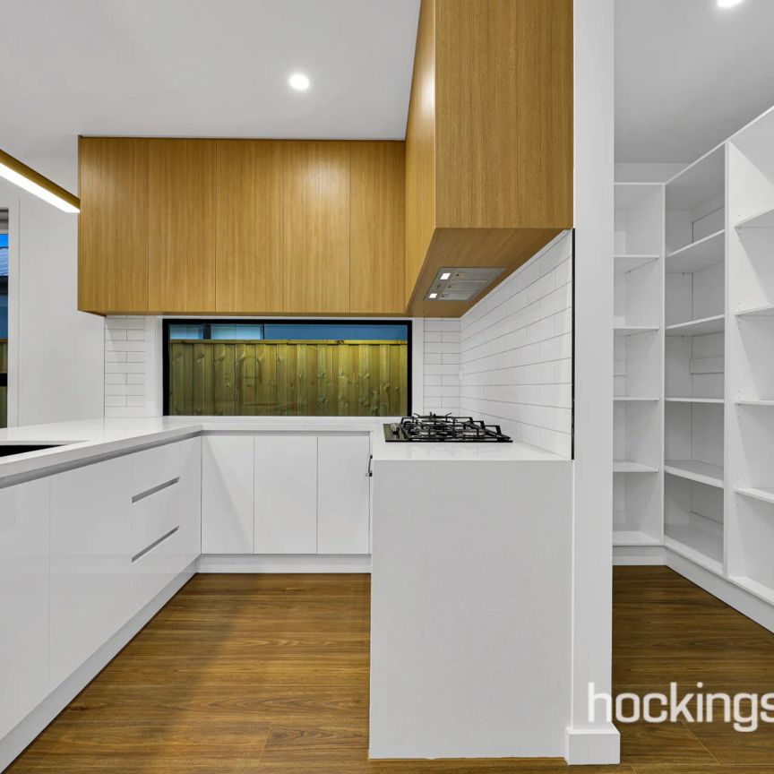 GREAT FAMILY HOME - Photo 1