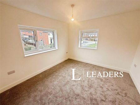 3 bedroom semi-detached house to rent - Photo 5