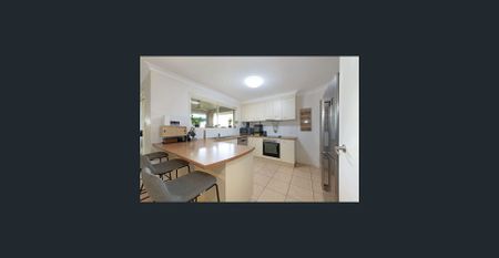 18 Keppel Crescent, Thabeban, Qld 4670 - Photo 3