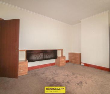 5 bedroom terraced house to rent - Photo 4