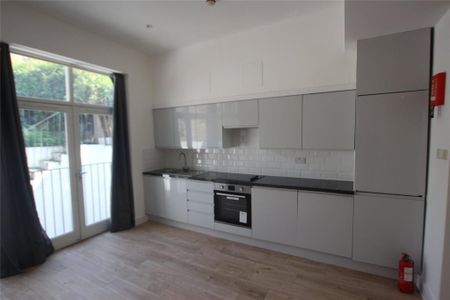 Studio to rent - Photo 4
