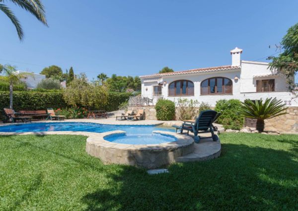 Villa for rent in Javea