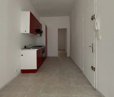 Location Appartement 2 pièces 25m² AUBAGNE 13400 - Photo 2