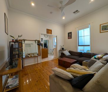 Charming 2-Bedroom Cottage with Modern Comforts in Prime Adelaide L... - Photo 4
