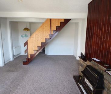 2 bedroom terraced house to rent - Photo 3