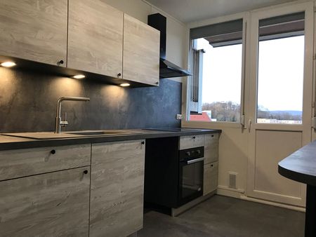 Location Appartement 4 pièces 66m² BESANCON 25000 - Photo 4