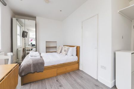 Studio to rent - Photo 5