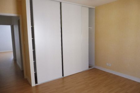 Location Appartement 3 pièces 84m² ANGOULEME 16000 - Photo 3