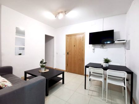 Nice double room in Velázquez Street - Foto 2