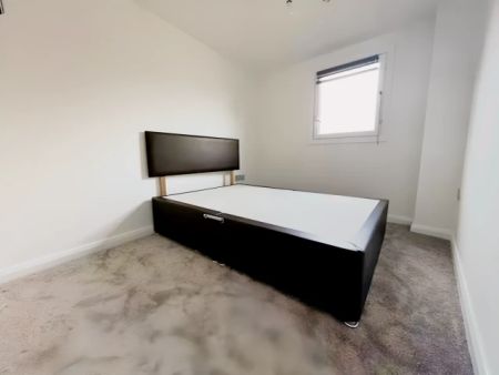 2 Bed 1 Bath - Photo 3
