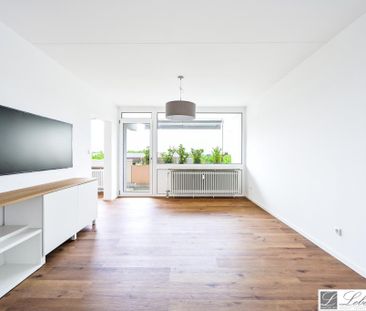 Renovierte 3-Zi. Wohnung mit Balkon, Aufzug und TG-Platz in Gilching - Photo 1
