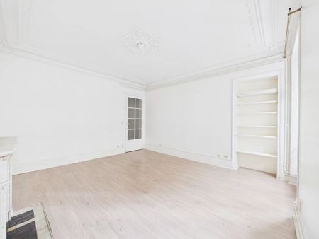 LOCATION APPARTEMENT T3 VIDE PARIS 8E - Photo 4