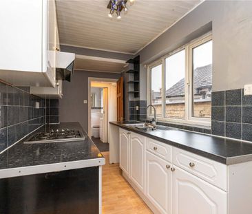 Wolseley Road, Newcastle, Staffordshire, ST5 - Photo 5