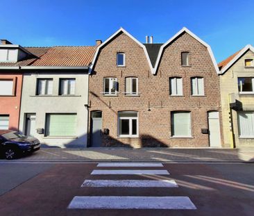 GEZELLIGE, GERENOVEERDE STADSWONING MET KOER IN HARTJE TIELT - Foto 1