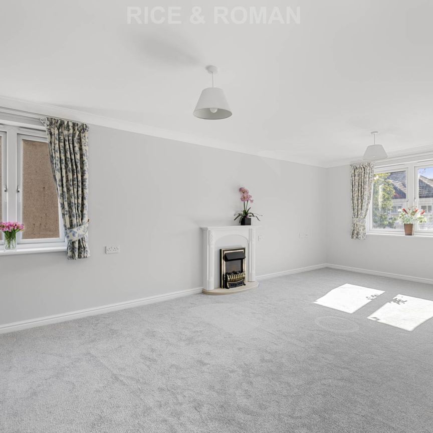 2 Bedroom Apartment, Bradbury Court – Raynes Park - Photo 1