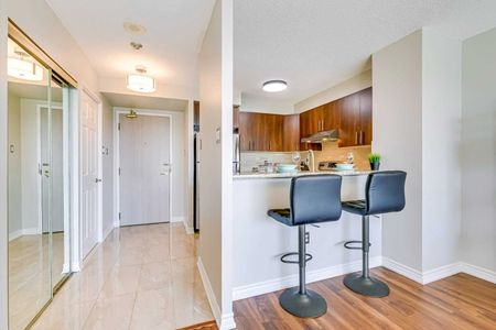 For Lease - 2155 Burnhamthorpe Road Unit# 805, Mississauga, Ontario - Photo 4