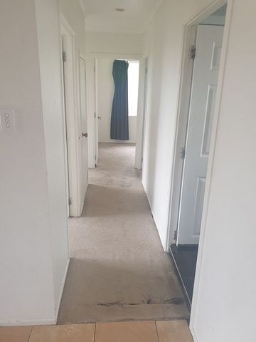 Charming 4BR Family Haven - Rent Negotiable - Photo 5