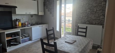 Location Appartement 3 pièces 72m² NARBONNE 11100 - Photo 3