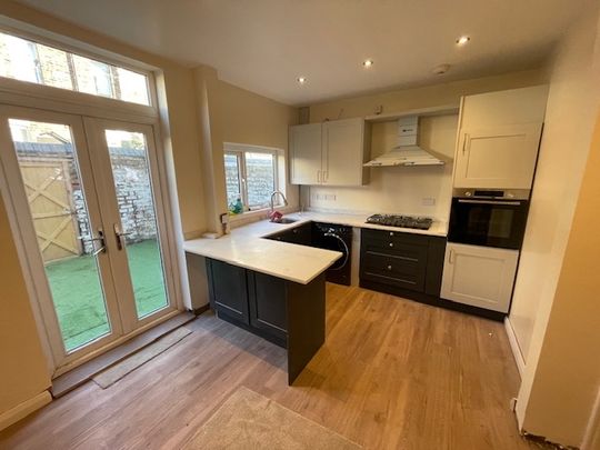 Freshfield Road, Liverpool, L15 - Photo 1