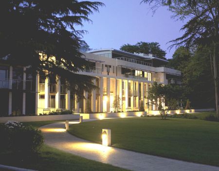 2 bedroom apartment to rent in Sunningdale - Photo 3