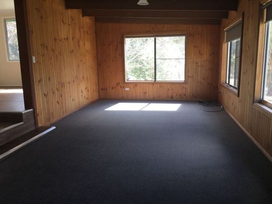 PEACE AND QUIET - Photo 1