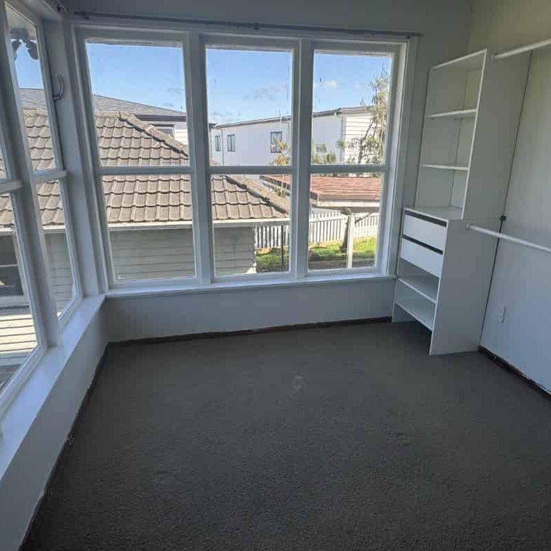 Family home Mt Roskill - Photo 1