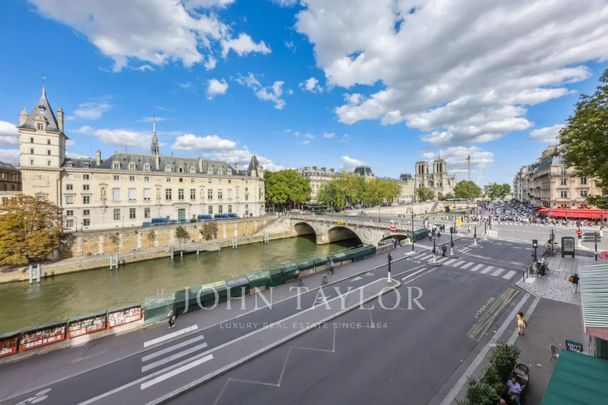 Appartement à louer Paris 6Ème - Monnaie, Paris Rive Gauche, France3 400 EUR / Mois - Photo 1