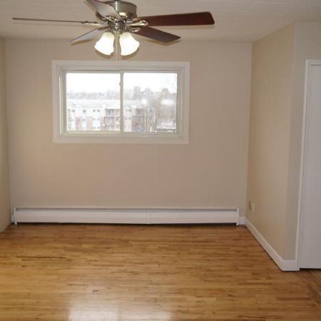 2 1/2 À Louer - Photo 4