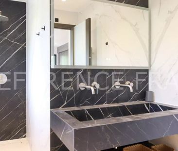 Villa • Les Colles-Camp Lauvas-Font de l'Orme - Photo 4