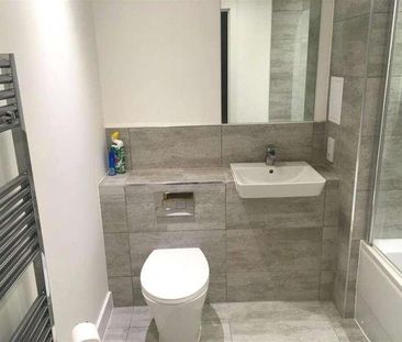 Brooklands Court, Stirling Drive, Luton, Bedfordshire, LU2 - Photo 5