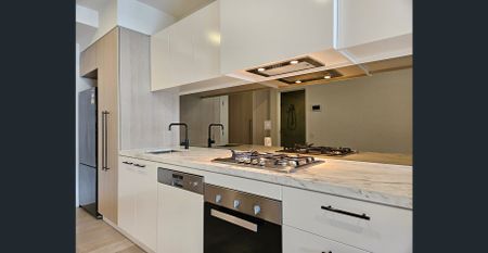 (FURNISHED) Modern M-City Living in Clayton - Photo 3