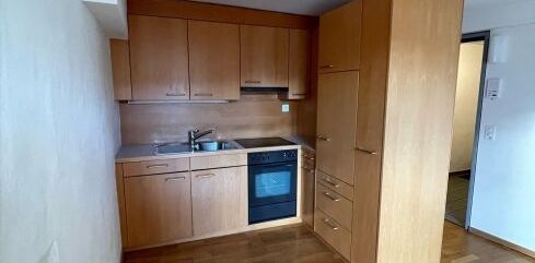 Appartement lumineux de 1,5 pièce au coeur de la vieille ville - Photo 2