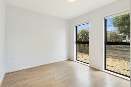 Modern Living - Photo 5