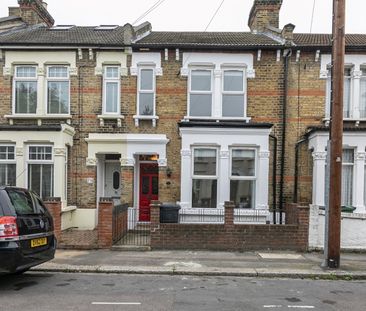2 Bed Terraced House, Melford Road, E11 - Photo 2