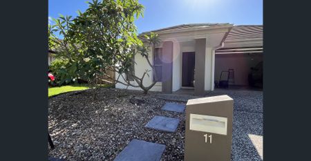 Stylish, Spacious Living - Photo 2